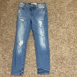 Kancan brand jeans, size 24 waist, cropped ankle jean.